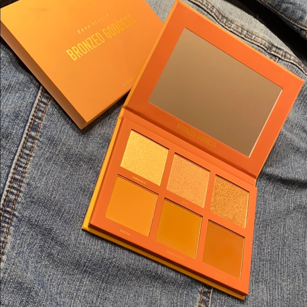 HIGHLIGHTER & BRONZER